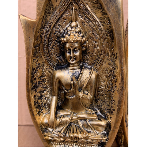 2Pcs Buddha Hand Statue Gold Buddha Sitting in Hand Statue Resin Retro Art