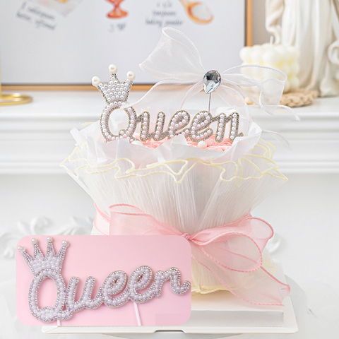 Cake Topper Cake Decoration QUEEN, Sparkly Pearl - White