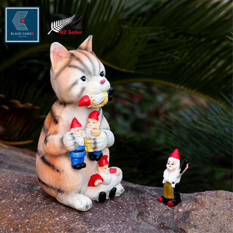 Garden Outdoor Ornament Decorations Resin Large Cat Eating Gnomes Statue