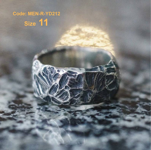 Men's Ring Vintage Hammered Viking Wolf Band Ring Jewellery Size 11