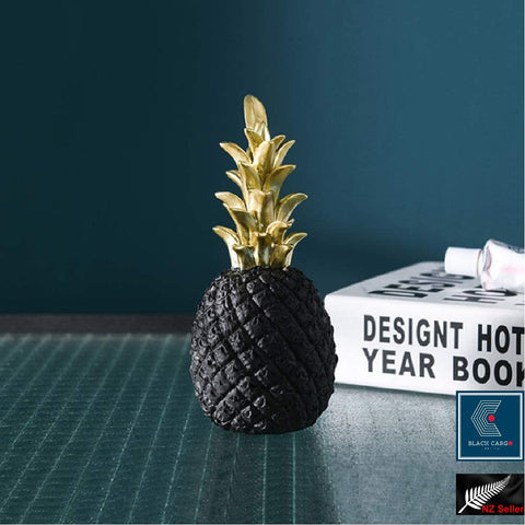 Medium Pineapple Figurines Sculpture Resin Innovative Decoration Home Staging Gold