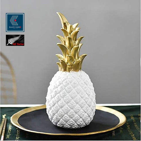 Medium Pineapple Figurines Sculpture Resin Innovative Decoration Home Staging Gold