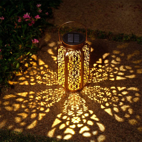 Solar Hanging Lantern Light Waterproof Metal Decorative Garden Decorative Lamp