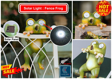 Garden Ornament Hanging Surprise Frog Statue Garden Décor with LED solar lights