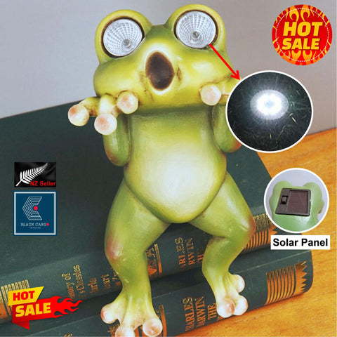 Garden Ornament Hanging Surprise Frog Statue Garden Décor with LED solar lights