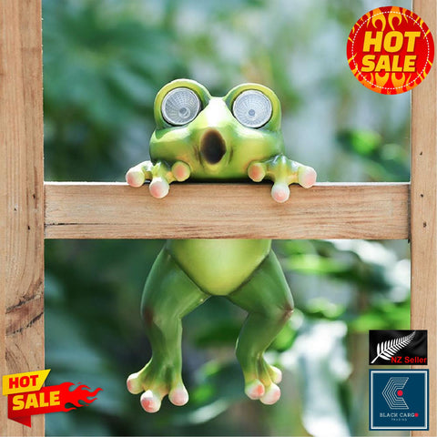 Garden Ornament Hanging Surprise Frog Statue Garden Décor with LED solar lights